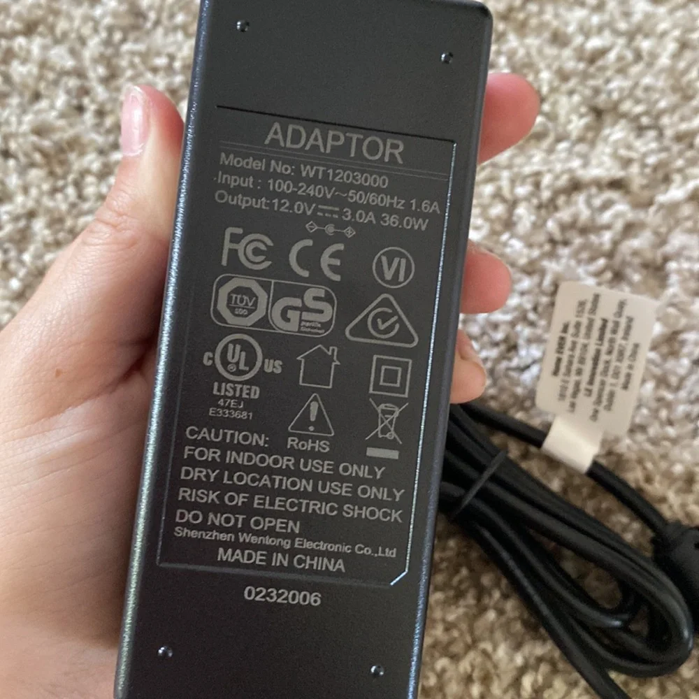 Adaptor brand new had tags!